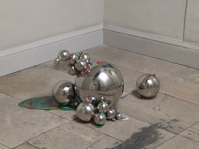 Mhairi Vari 'Repeater – John Street' (gazing balls, stress balls, ball bearings, hot–melt glue 50(h)×120×70cm 2011) photo by Andy Keate