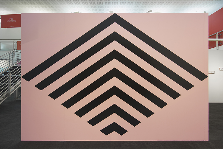 Lothar Götz 'Composition in Pink' (site specific commission) acrylic on wall 285×402cm, 2019, Dialogues, LAF 2019, installation photography by Andy Keate, 2019