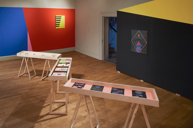 Lothar Götz 'Pas de Trois' installation view, photo by Andy Keate