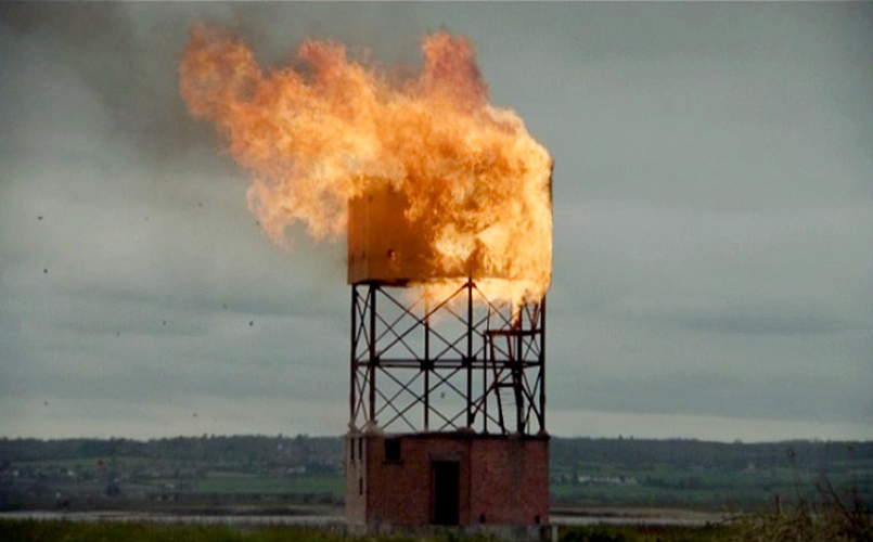 Lynn MacRitchie: The Towers of Ilium, 2013, the tower burning