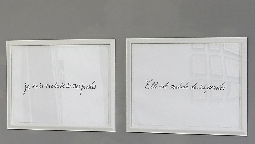 Sharon Kivland 'Je suis malade de mes pensées' and 'Elle est malade de ses pensées' I am sick of my thoughts. The artist's son echoes this: 'She is sick of her thoughts' (Diptych, graphite on Canson Arches paper, 2010, 56×76cm, frame 68×87.8cm) photo by Andy Keate
